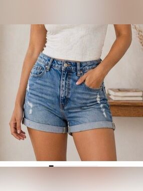 Wild Fable Super-High Rise Rolled Cuff Jean Shorts – Women’s Size 8R